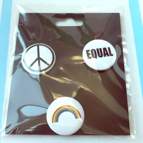 🌈Urban Outfitters Button Set of 3 🌟NEW✨ - Picture 1 of 9